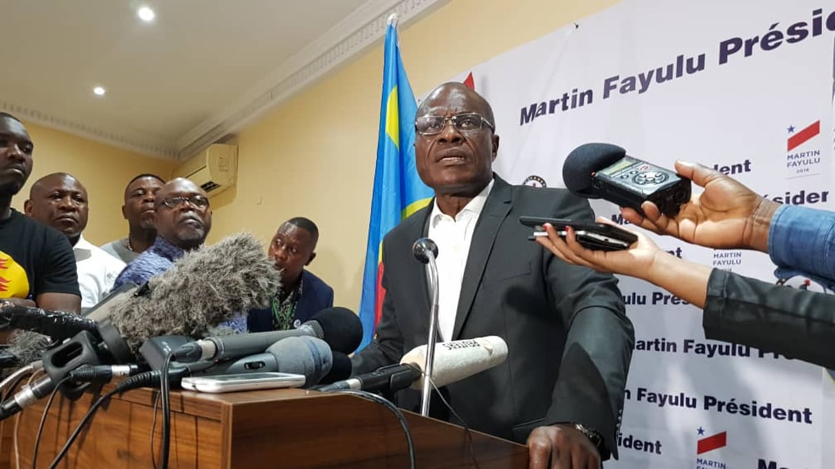 Martin Fayulu, lors d’une conférence de presse à son QG, à Kinshasa, le 10 janvier 2019. © Pascal Mulegwa pour Jeune Afrique