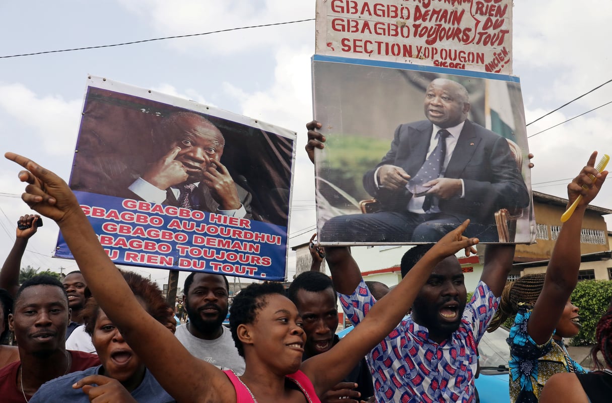 Des partisans de Laurent Gbagbo laissent éclater leur joie après l'annonce de l'acquittement par la CPI, à Abidjan le 15 janvier 2019. &copy; REUTERS/Luc Gnago