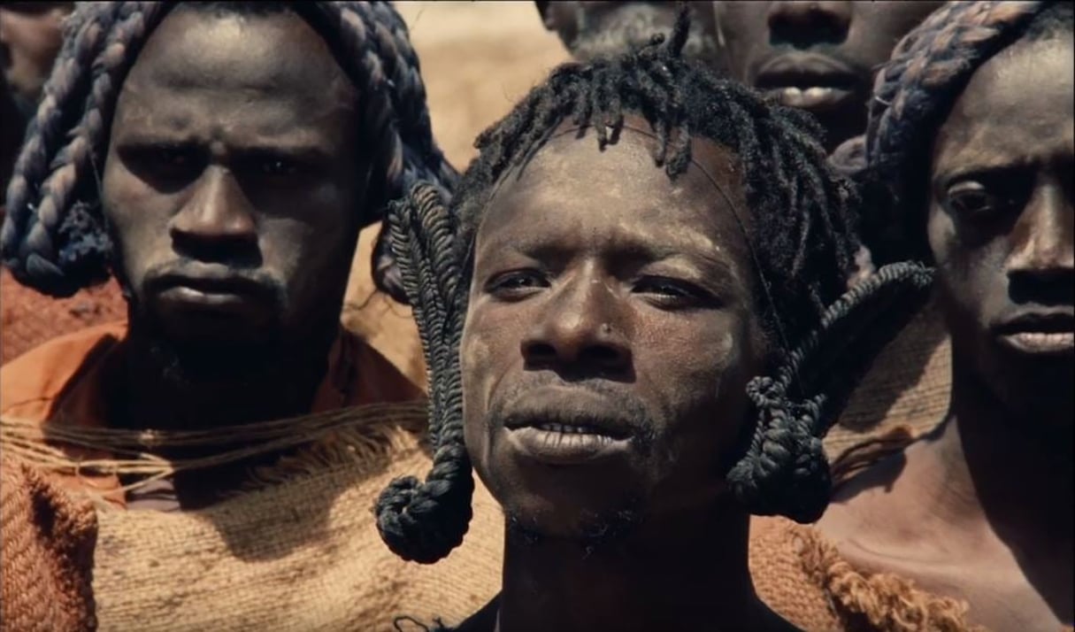 Extrait de « Hyènes », le film culte restauré de Djibril Diop Mambéty. © JHR Films