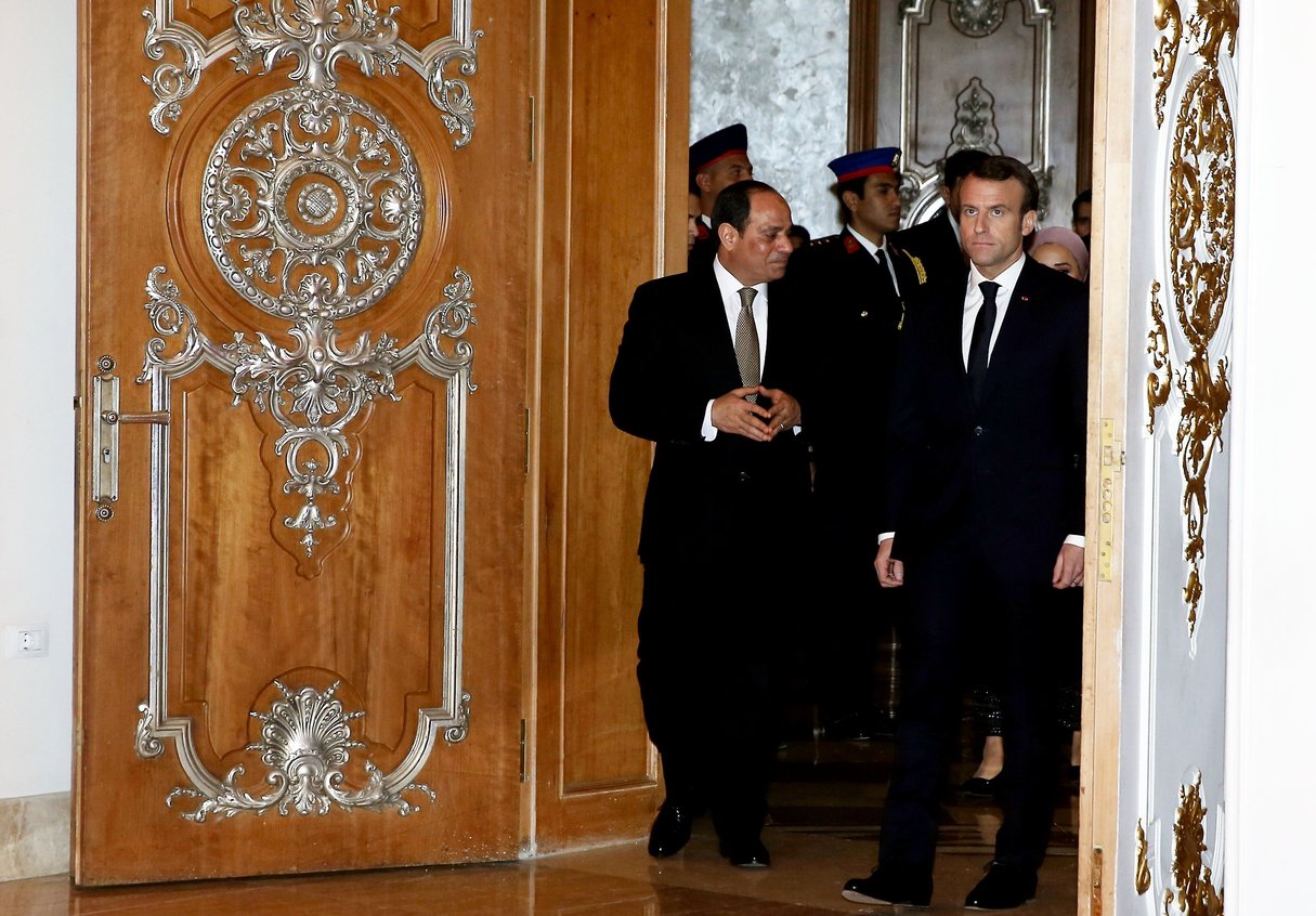 Emmanuel Macron et Abdel Fattah Al-Sissi, lors du dîner d’État au Caire, le lundi 28 janvier. © DOMINIQUE JACOVIDES -POOL/SIPA