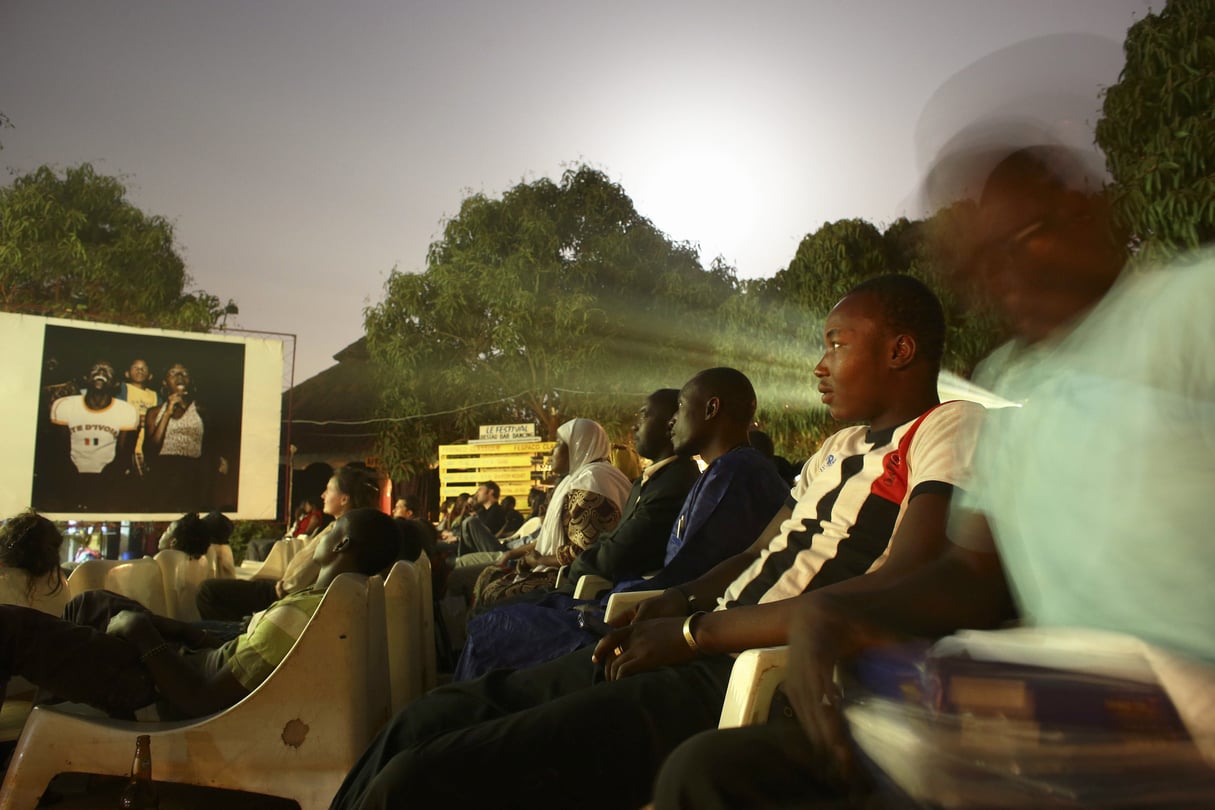 Projection en extérieur lors du Fespaco 2013. © EPA/NIC BOTHMA / MaxPPP