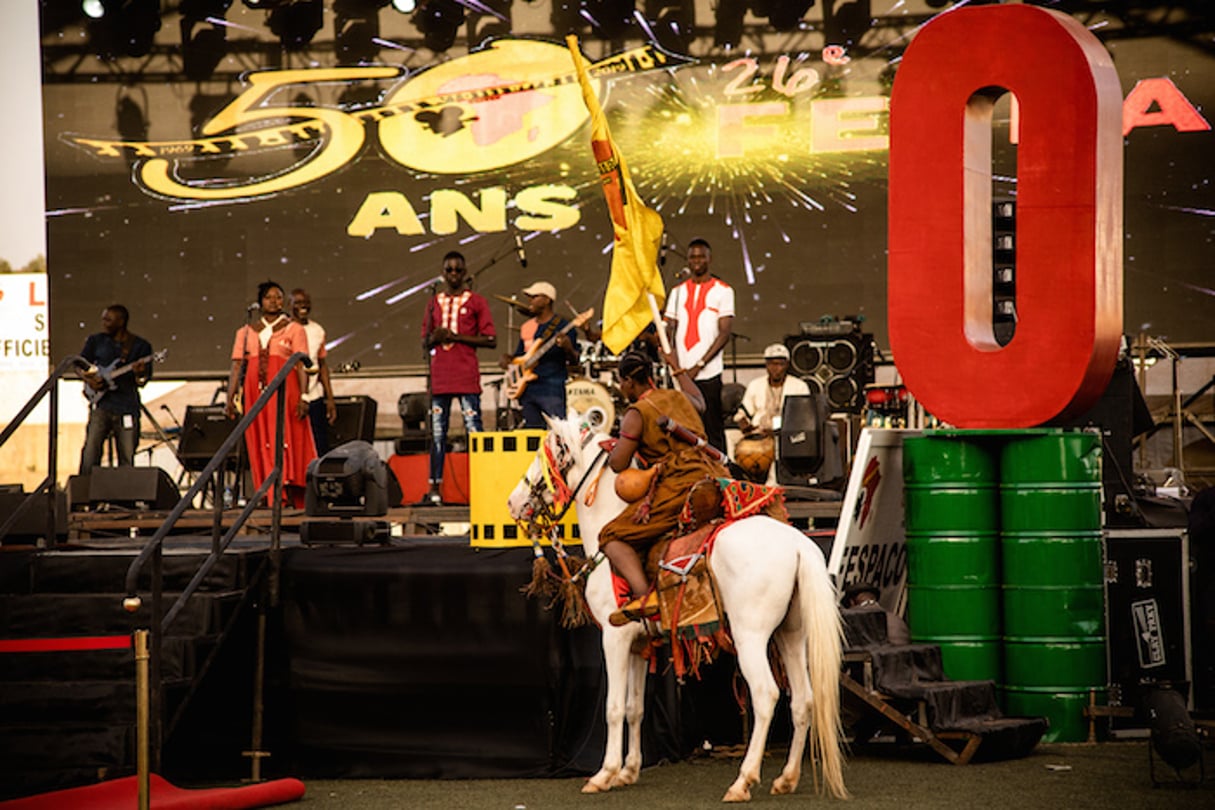 Cérémonie d’ouverture du Fespaco au stade municipal de Ouagadougou, le 23 février 2019. © Sophie Garcia pour Jeune Afrique