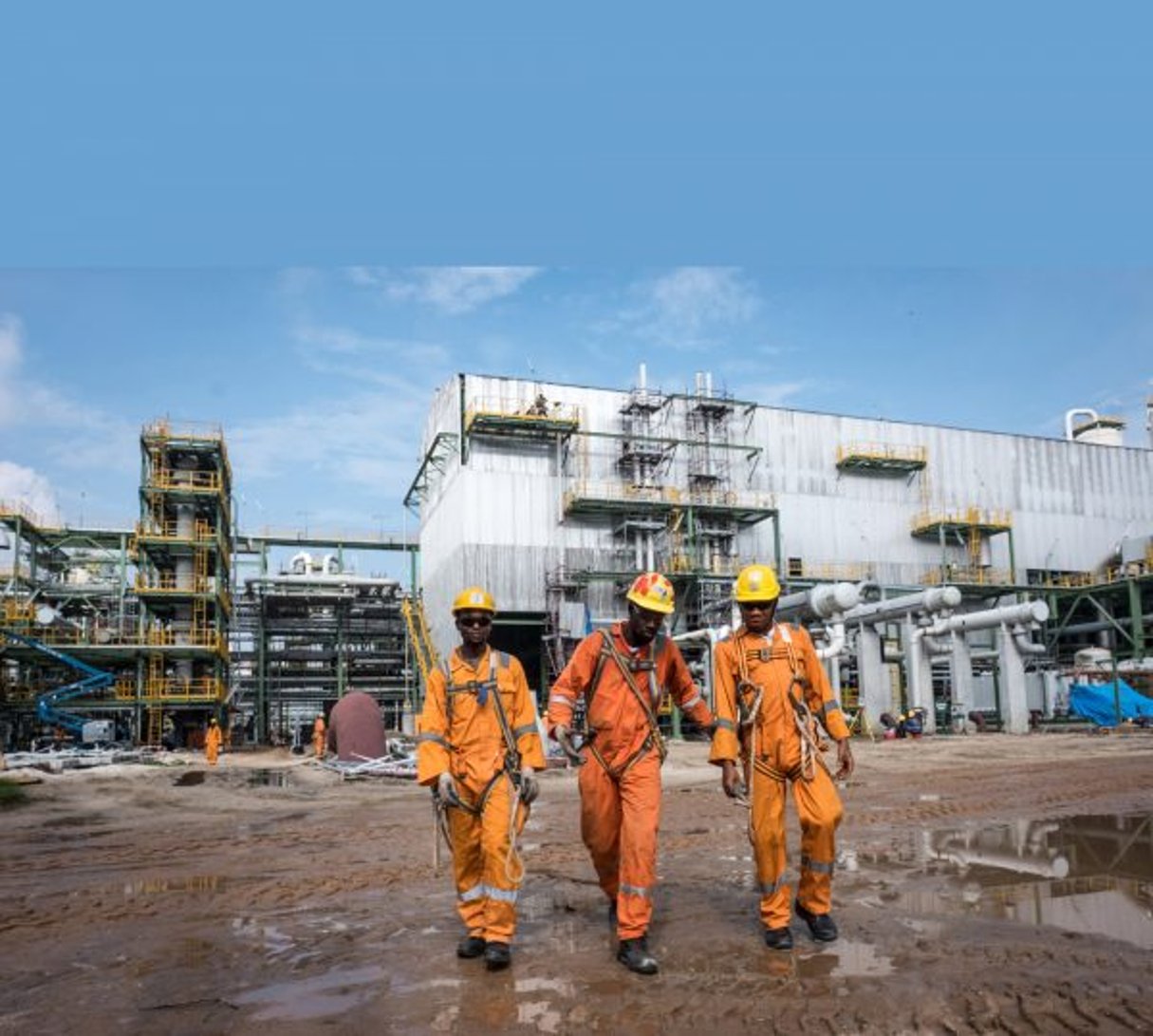 Le coût de la raffinerie Dangote, en construction à Ibeju Lekki, près de Lagos, au Nigeria, est évalué à 14 milliards de dollars environ. © Tom Saater/Bloomberg via Getty Images