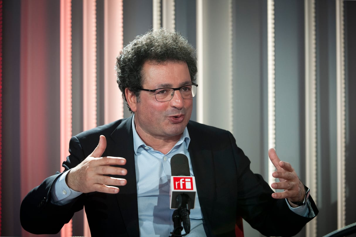 L’économiste El Mouhoub Mouhoud, lors de l’émission Eco d’Ailleurs a RFI le 5 avril 2019. © Photo Vincent Fournier/JA