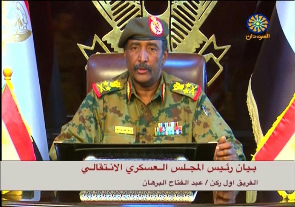 Capture d’écran de la télévision nationale soudanaise lors du discours à la Nation du nouveau homme fort du pays, le général Abdel Fattah al-Burhane, le 13 avril 2019 à Khartoum. © AFP