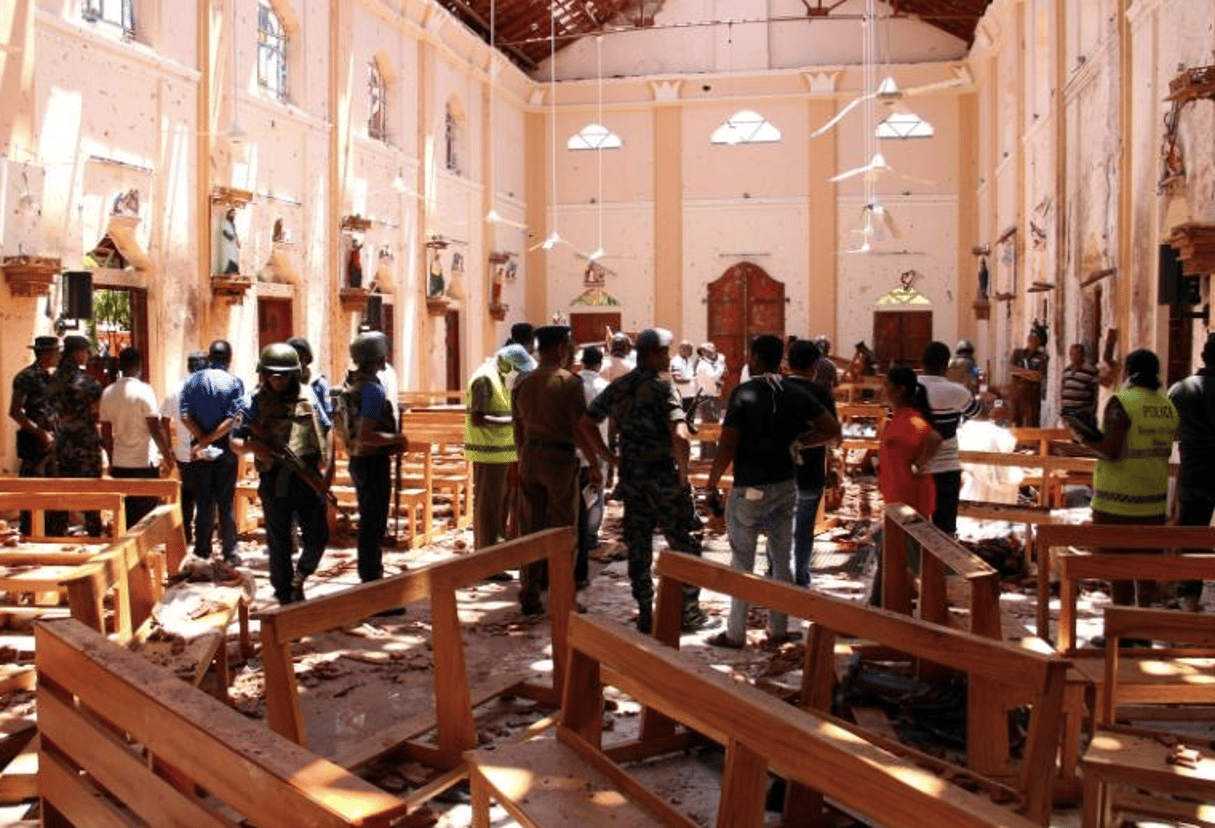 L’un des attentats a eu lieu dans l’église Saint-Sébastien à Negombo, dans le nord de Colombo, le 21 avril 2019 © AFP/STR