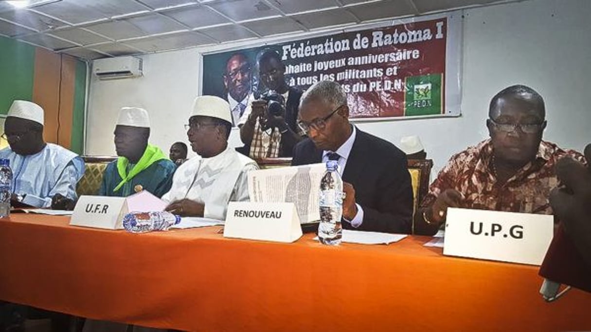 Première réunion de la Convergence de l’opposition démocratique (COD), le 22 février, à Conakry. © DR
