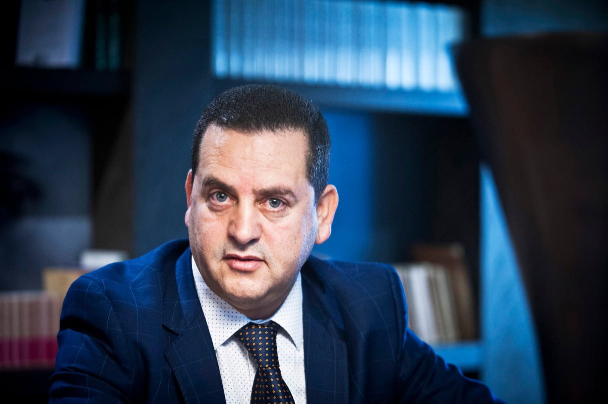 Abdulhadi Lahouij, le ministre des Affaires étrangères du maréchal Haftar, à son hôtel parisien, le 8 mai. © Vincent Fournier/JA