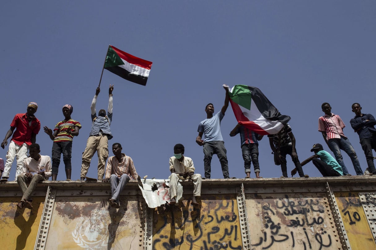 Des manifestants à Khartoum, le 2 mai 2019. © Salih Basheer/AP/SIPA