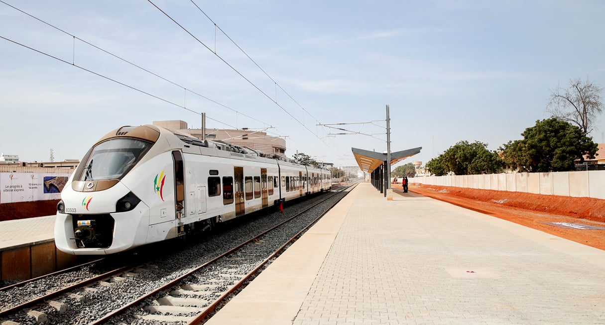 Le premier tronçon du TER, projet phare de Macky Sall et du PSE, a été réceptionné le 14 janvier. Ici, la gare de Dakar. © Lionel Mandeix/Présidence Sénégal