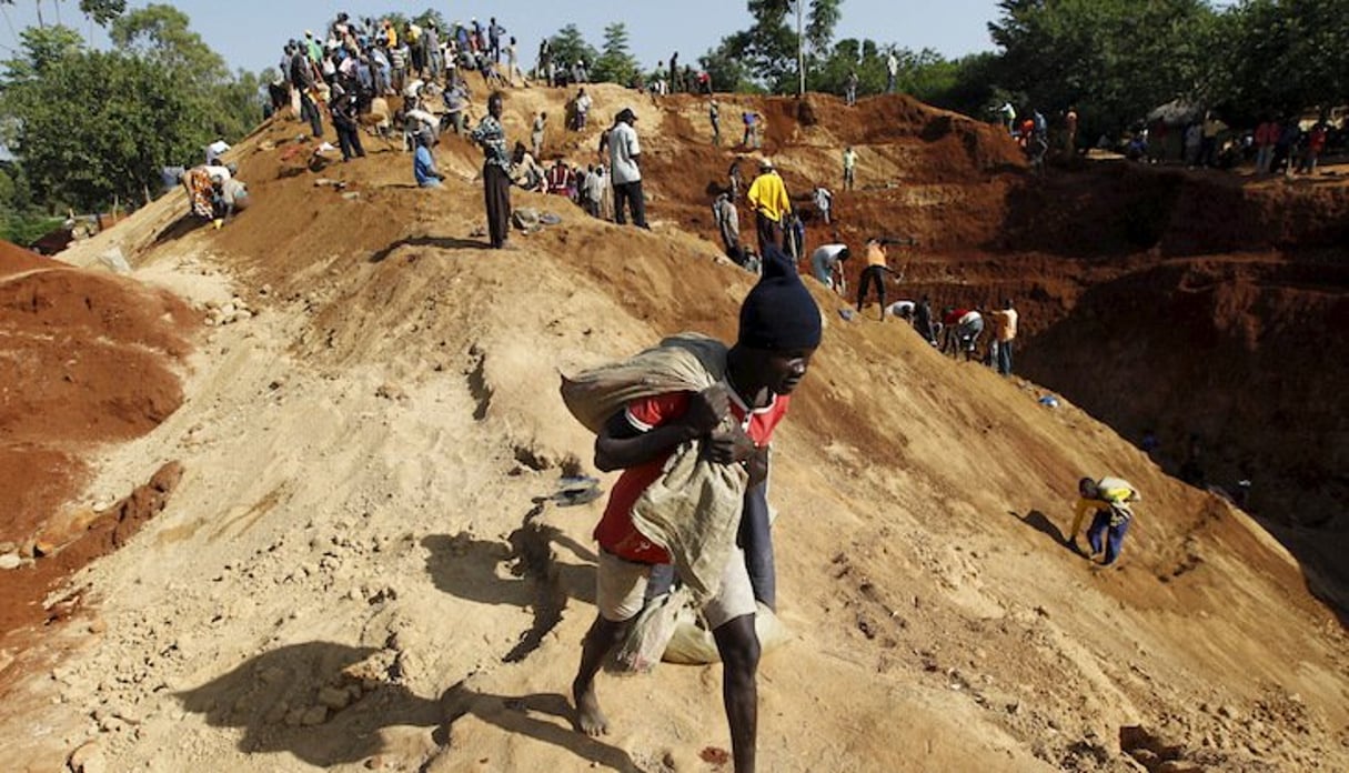 Le Kenya comporte quelques petites mines d’or à l’image de celle de Nyang’oma Kogelo (photo), le pays est aussi un important lieu de transit pour l’or venu de RDC. © REUTERS/Thomas Mukoya