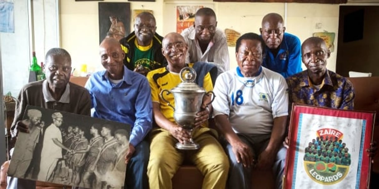 Les ex-footballeurs des Léopards vainqueurs de la CAN en 1968 et en 1974, ici à Kinshasa, le 17 septembre 2016 (image d’illustration). © Gwenn Dubourthoumieu pour JA