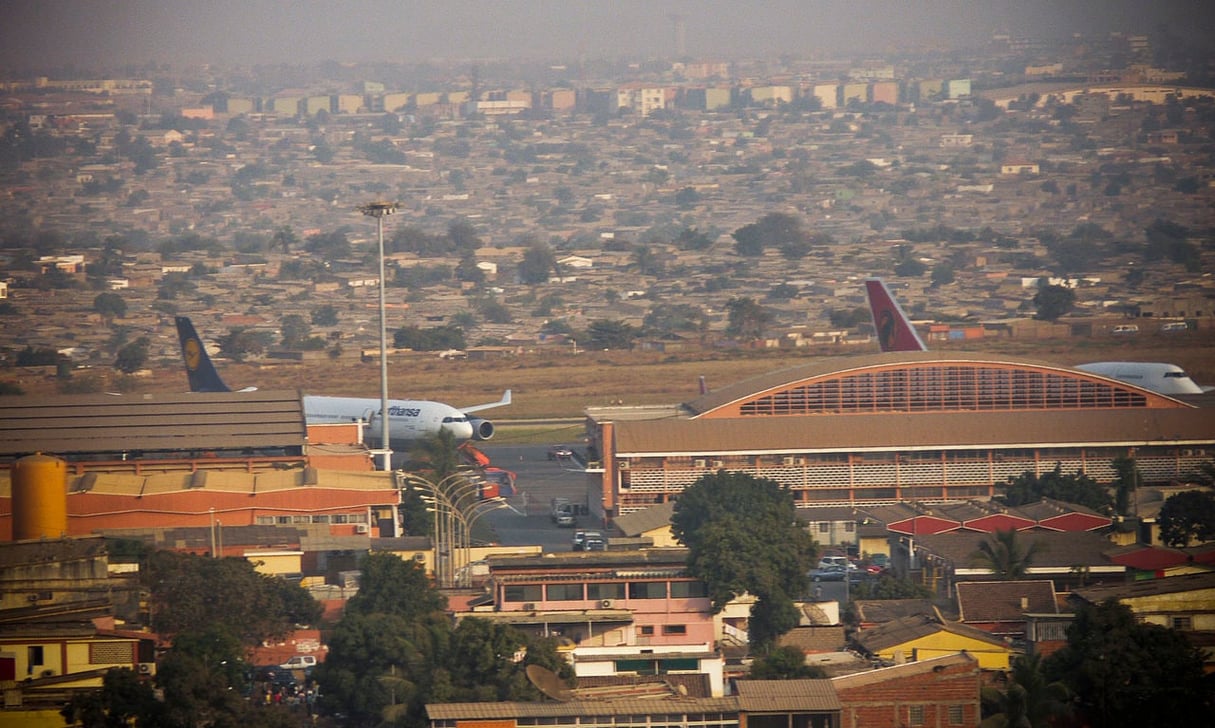 Vue de l’aéroport du 4-Février de Luanda. © Manuel Dohmen, Creative Commons CC-BY-SA-3.0