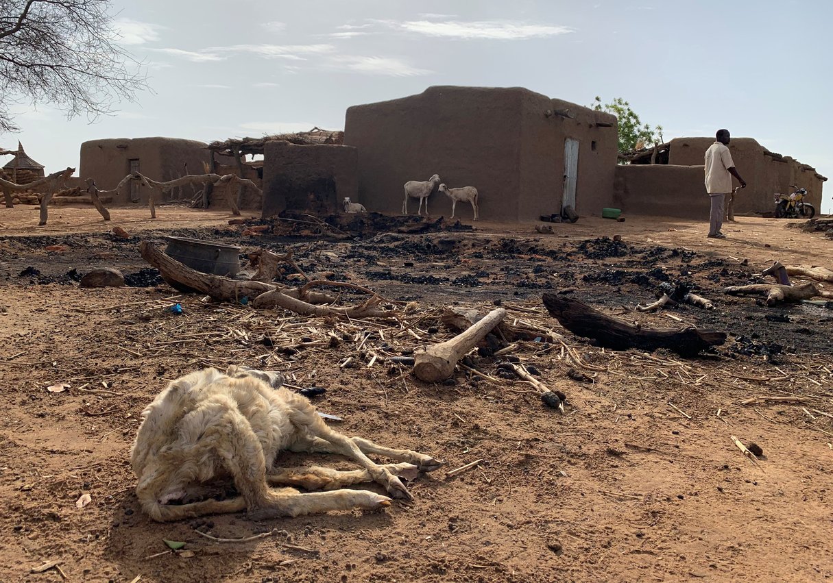Les stigmates de l’attaque contre le village dogon de Sobane Da, dans le centre du Mali, le 9 juin 2019. © REUTERS/Malick Konate