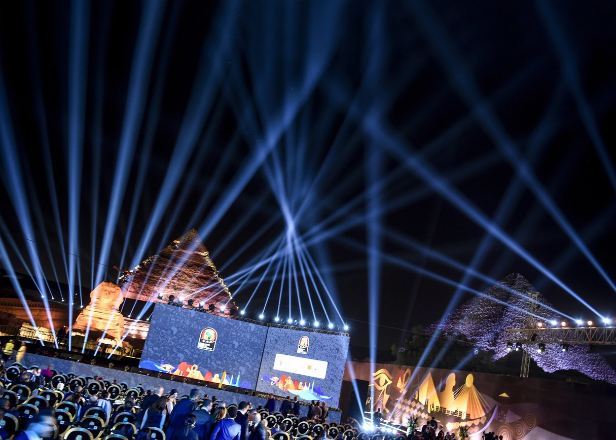 Cérémonie du tirage au sort de la CAN 2019, le 12 avril, sur le site des Pyramides de Gizeh. © KHALED DESOUKI/AFP