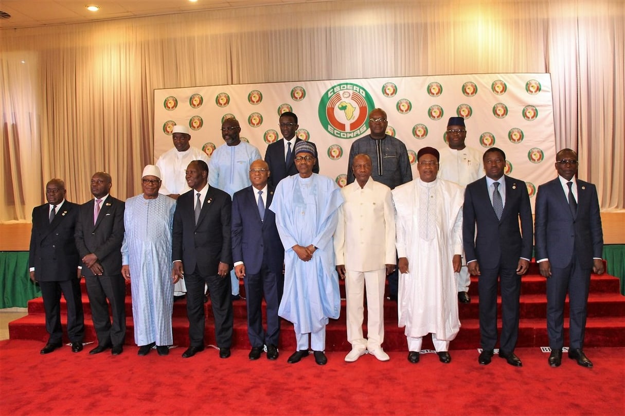 Treize des quinze chefs d’État de la Cedeao étaient présents au sommet d’Abuja, le 29 juin. © DR / Ecowas