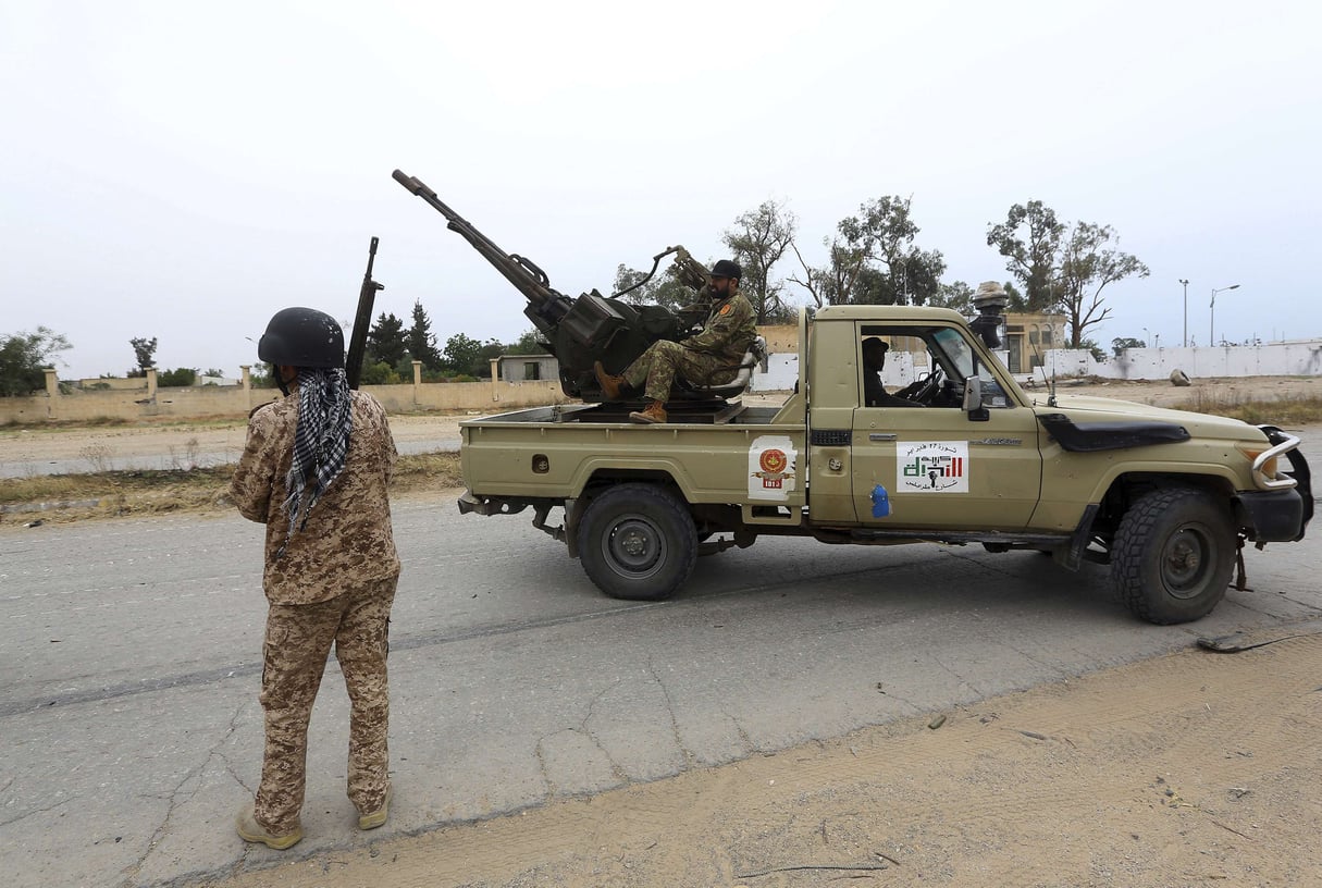 Des combattants alliés à Fayez al-Sarraj, en mai 2019 au Sud de Tripoli. &copy; Hazem Ahmed/AP/SIPA