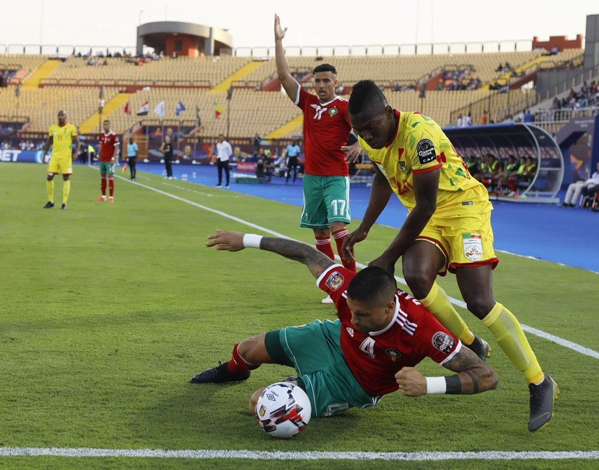 Le Béninois Jodel Dossou au duel avec le Marocain Da Costa, le 5 juillet 2019 au Caire. © Ariel Schalit/AP/SIPA