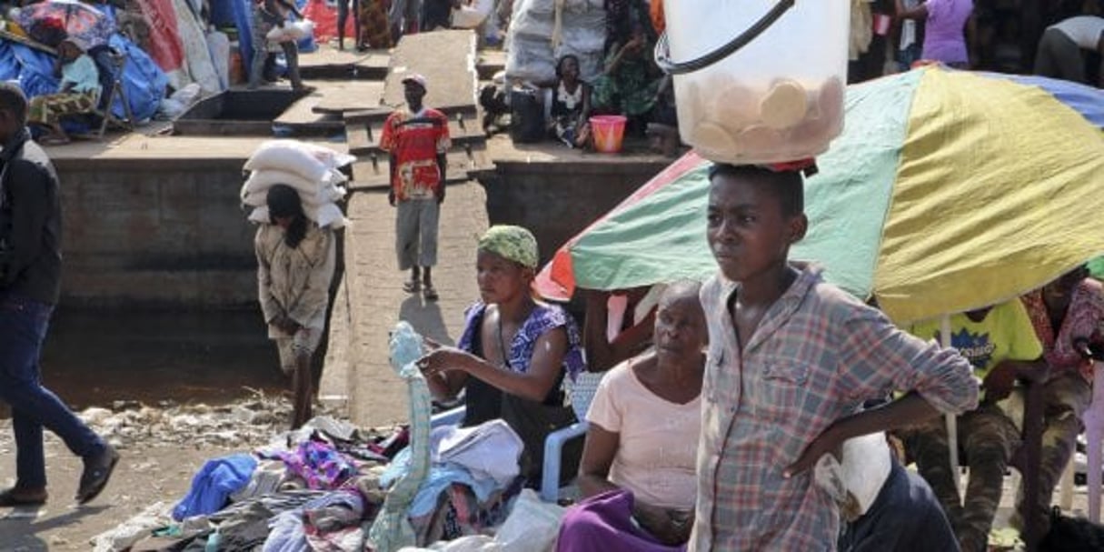 Dans un marché à Mbandaka, en RDC. © Sam Mednick/AP/SIPA