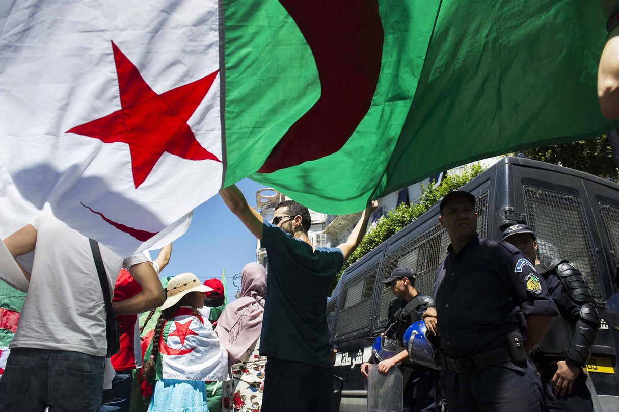 A Alger, lors d’un nouveau vendredi de manifestations, le 28 juin 2019. © Ammi Louiza/ABC/Andia.fr