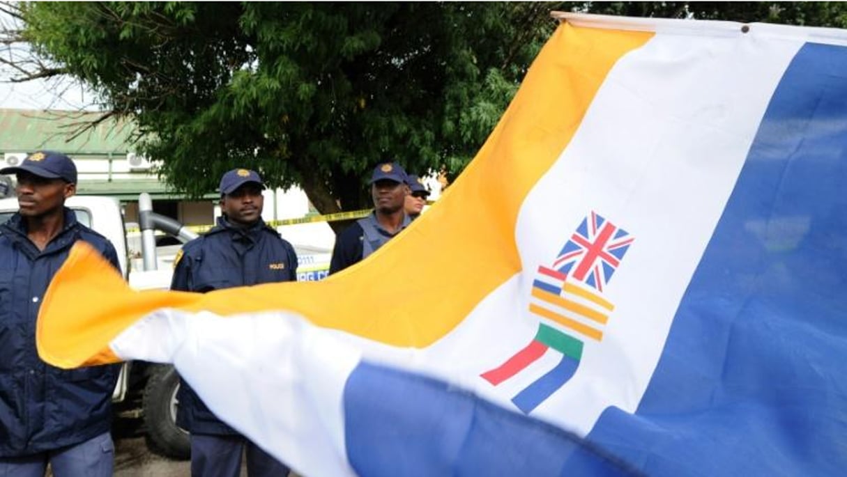 Afrique du Sud : arborer le drapeau de l'époque de l'apartheid est  désormais interdit - Jeune Afrique