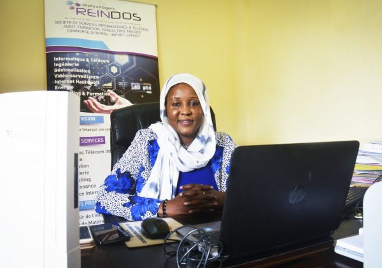 À 35 ans, Aïcha Adoum Abdoulaye est la PDG et fondatrice de Reindos Technologies. © ABDOULAYE_BARRY pour JA