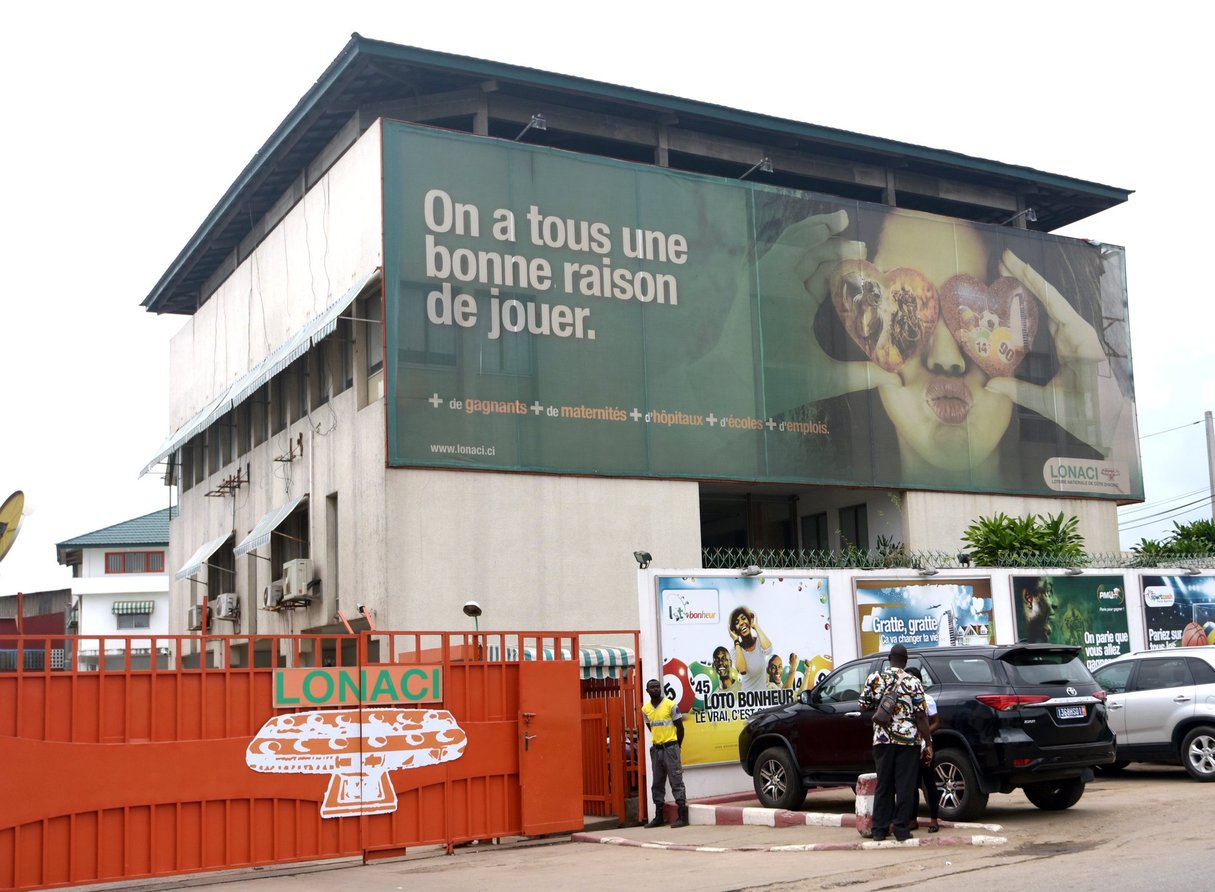 La Lonaci mise sur 175 milliards de F CFA de revenus cette année. Ici son siège, à Abidjan. © Olivier pour JA