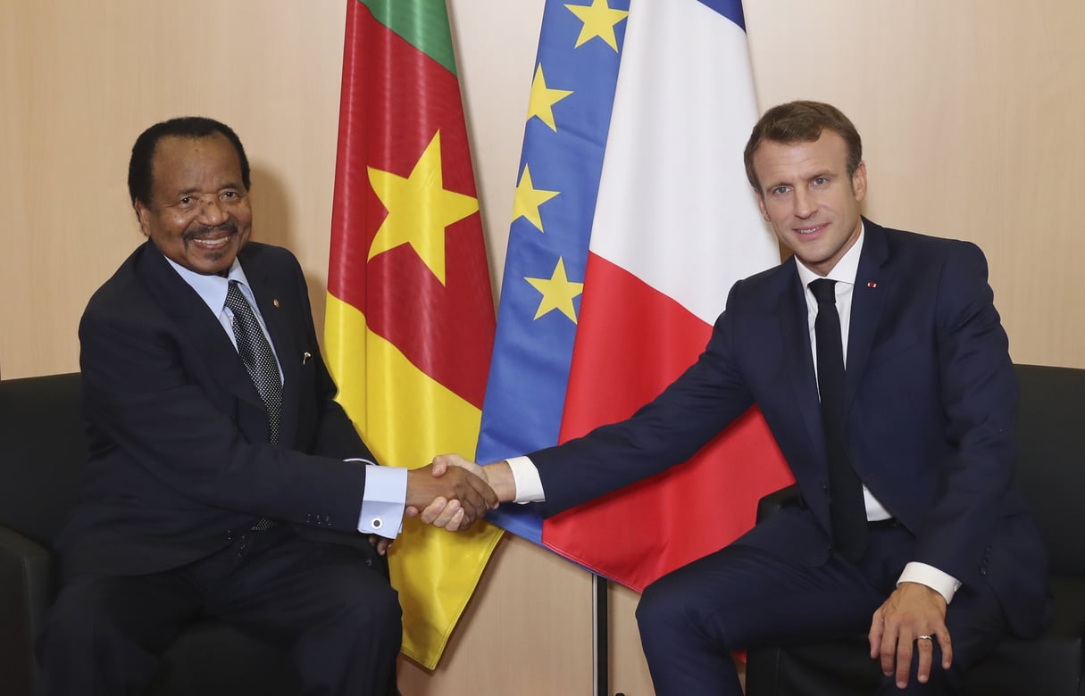 Rencontre bilatérale entre le président camerounais Paul Biya et le chef de l'Etat français Emmanuel Macron, le 10 octobre 2019. &copy; Laurent Cipriani/AP/SIPA