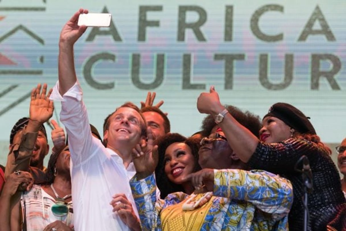 Le chef de l’État français à l’Afrika Shrine, à Lagos (Nigeria), le 3 juillet 2018. © SIPA