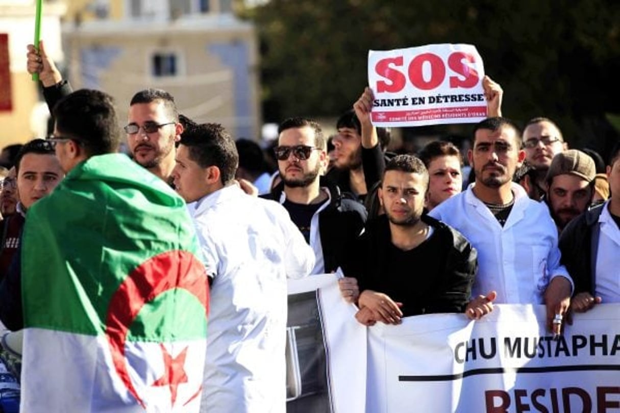 Grève à l’hôpital Mustapha-Pacha, à Alger, en janvier 2018. © Billal Bensalem/NurPhoto/AFP