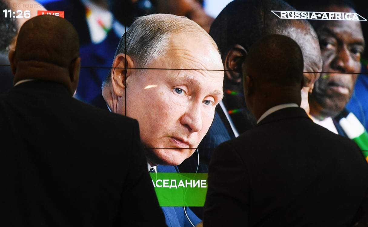 À Sotchi, le président russe Vladimir Poutine a enchaîné réunions plénières et rencontres bilatérales (image d’illustration). © Grigory Sysoev/Sputnik/AFP