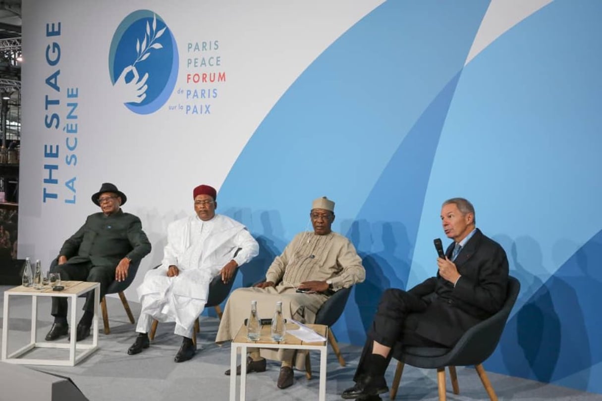 Ibrahim Boubacar Keïta, Mahamadou Issoufou et Idriss Déby Itno, lors du Forum sur la paix, à Paris, le 12 novembre 2019. © DR / présidence Niger