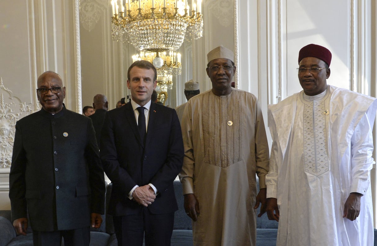 Ibrahim Boubacar Keita, Emmanuel Macron, Idriss Deby et Mahamadou Issoufou, le 12 novembre 2019. &copy; Johanna Geron/AP/SIPA