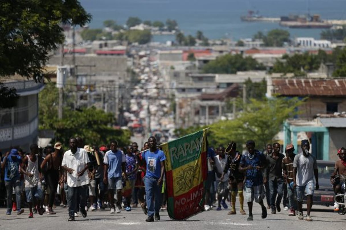 La mobilisation contre le gouvernement prend de l’ampleur à Port au Prince, le 22 octobre 2019. © Rebecca Blackwell/AP/SIPA