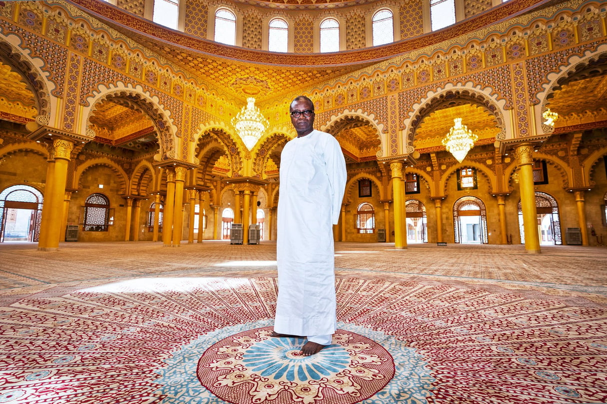 MosqueMaissa Toure, l'architecte qui a conçu la nouvelle mosquée des mourides à Dakar. &copy; Youri Lenquette pour JA