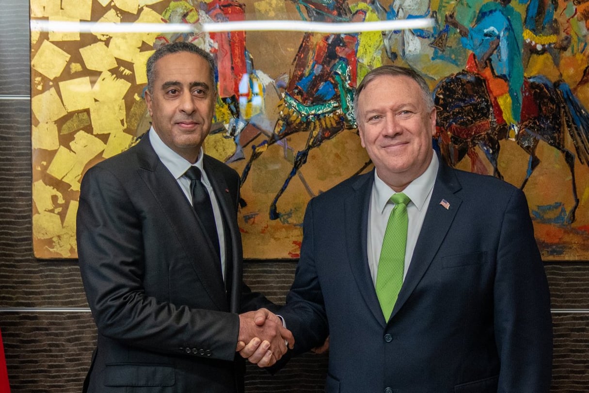 Le secrétaire d’Etat américain Mike Pompeo (à droite) rendant visite au directeur de la DGSN et de la DGST marocaines Abdellatif Hammouchi, jeudi 5 décembre 2019 à Témara. © DR