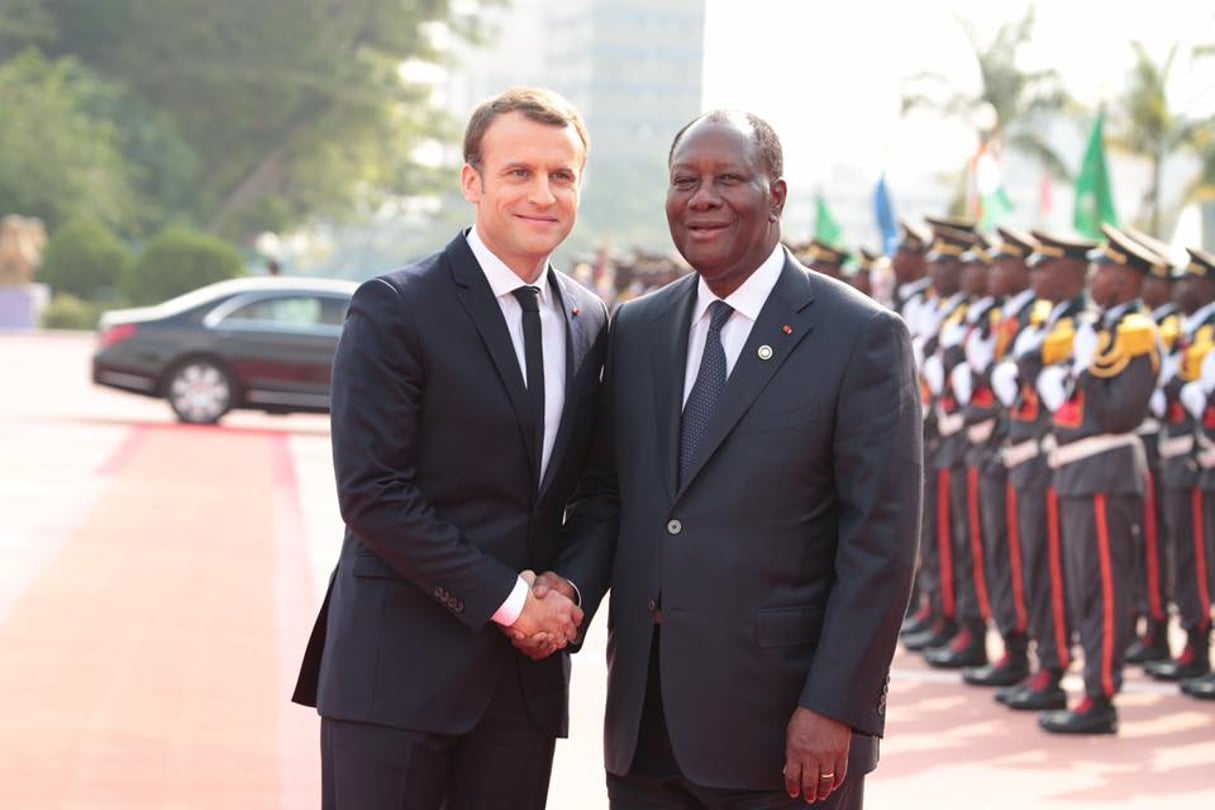 Emmanuel Macron en visite officielle à Abidjan, aux côtés de son homologue ivoirien Alassane Ouattara, en novembre 2017. © Ambassade de France en Côte d’Ivoire