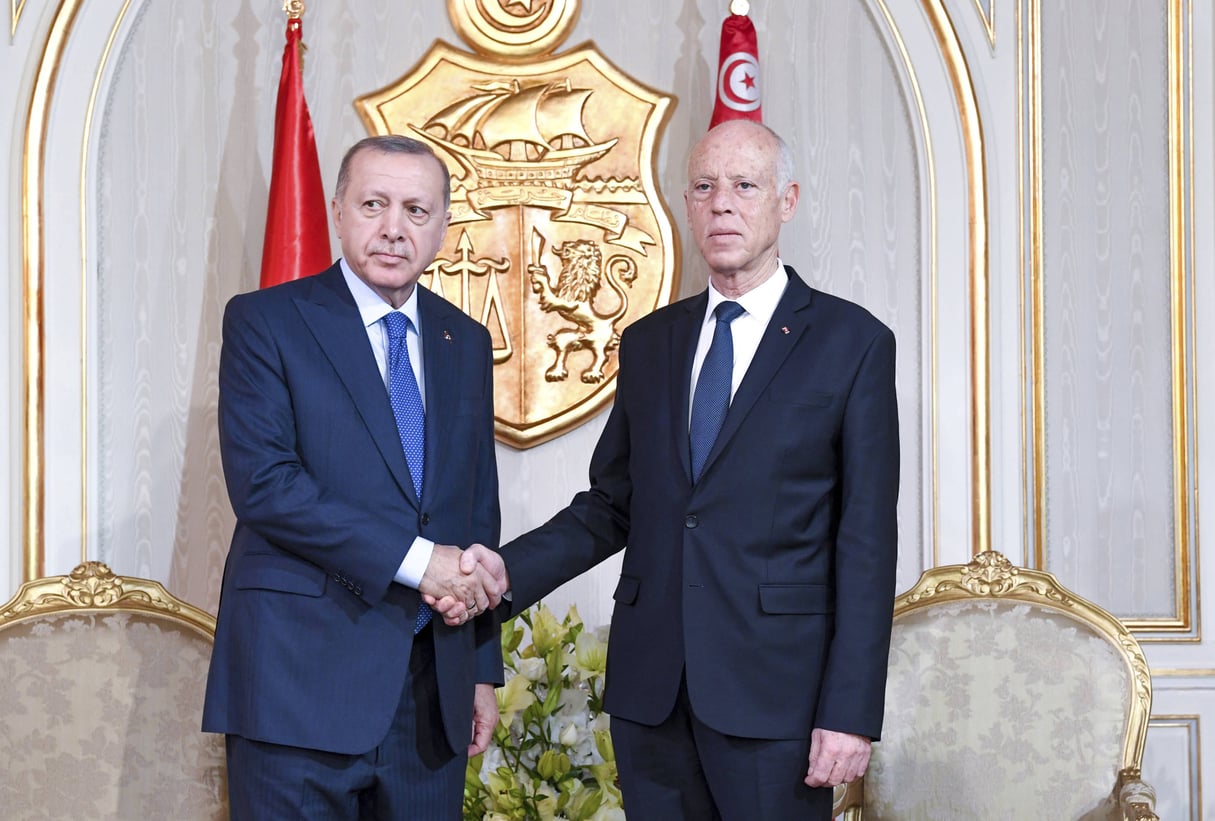 Le président turc a proposé sa coopération au nouveau président tunisien, Kaïs Saïed, « pour aider au règlement de la crise libyenne », le 25 décembre. &copy; Slim Abid/AP/SIPA