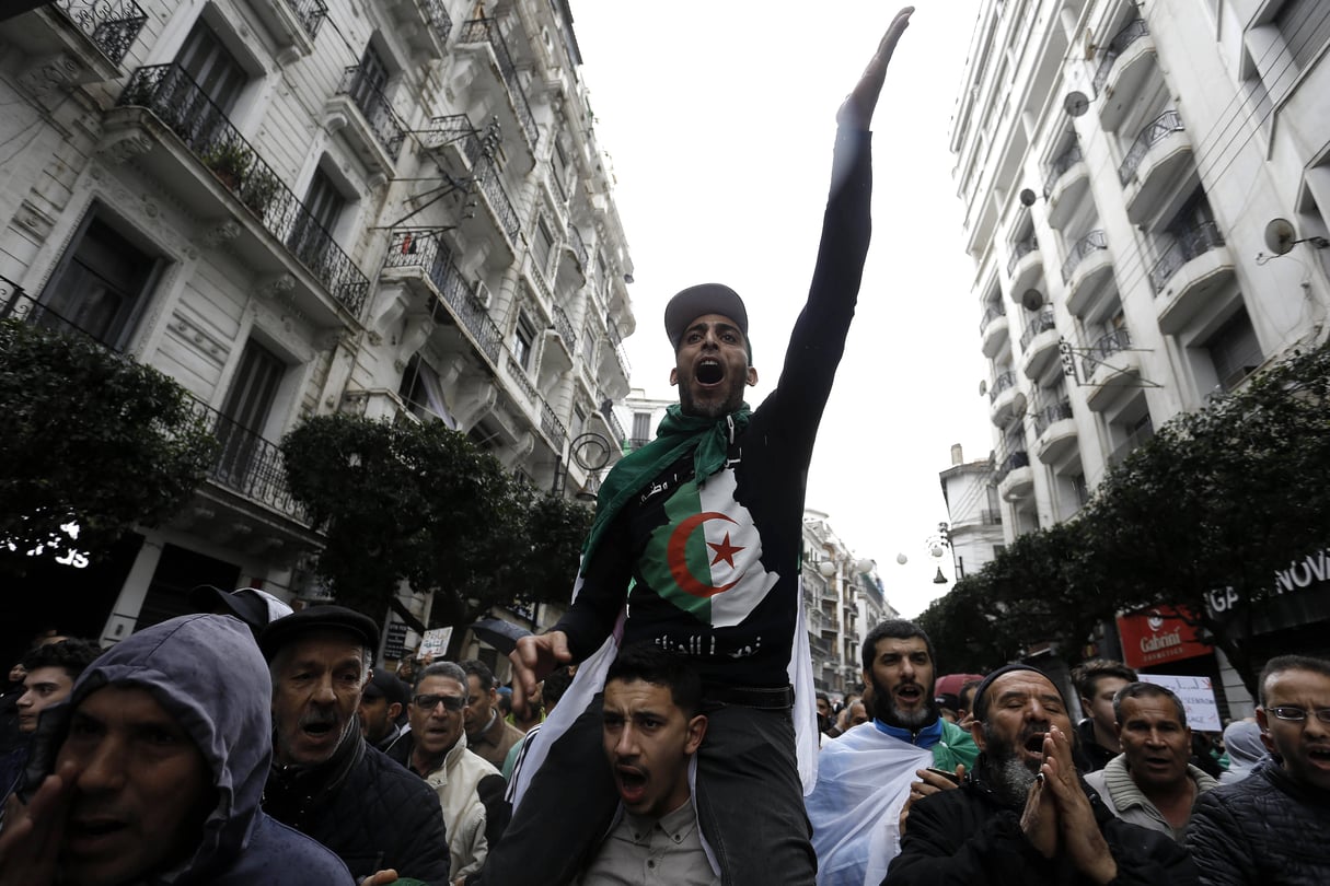 Lors d’une manifestation à Alger, le 10 janvier 2020. © Toufik Doudou/AP/SIPA