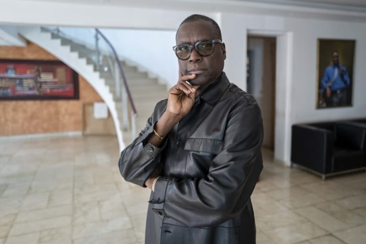 Pierre Goudiaby Atepa (Sénégal), architecte, homme d’affaires, président du Conseil d’administration de la Bourse Régionale des Valeurs Mobilieres d’Abidjan (BRVM). Dans ses bureaux a Dakar, le 30 octobre 2019. © Sylvain Cherkaoui pour JA