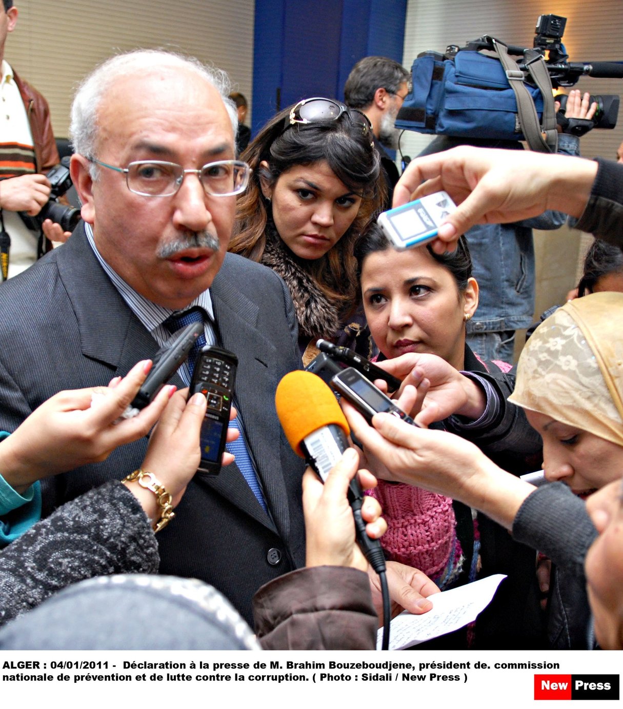 Déclaration à la presse de Brahim Bouzeboudjene, président de la Commission nationale de prévention et de lutte contre la corruption &copy; AP/SIPA