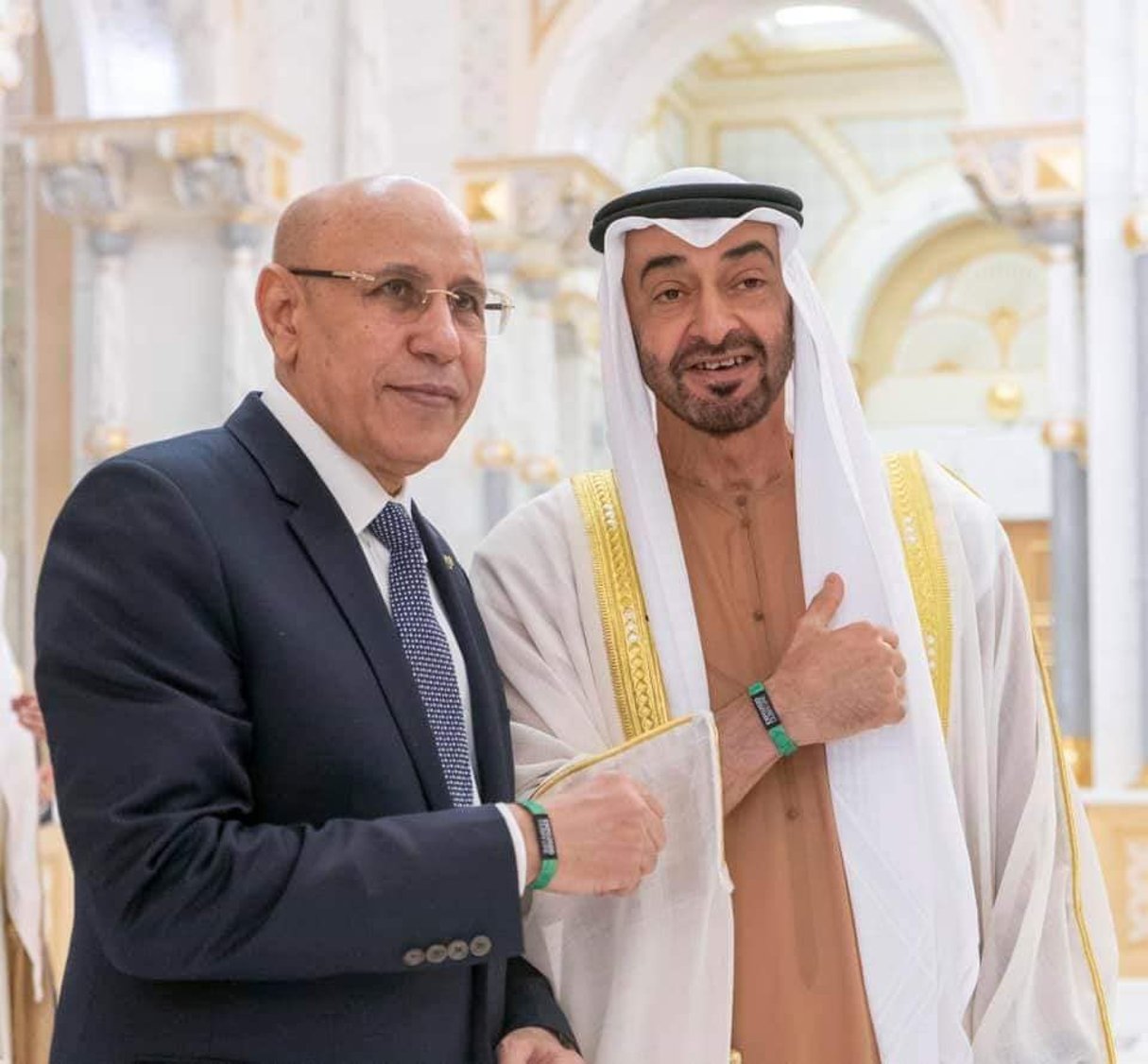 Mohamed Ould Ghazouani (g.) reçu par le prince héritier d’Abou Dhabi, Mohammed ben Zayed Al-Nahyane. © Mohamed Ould Ghazouani (Twitter)