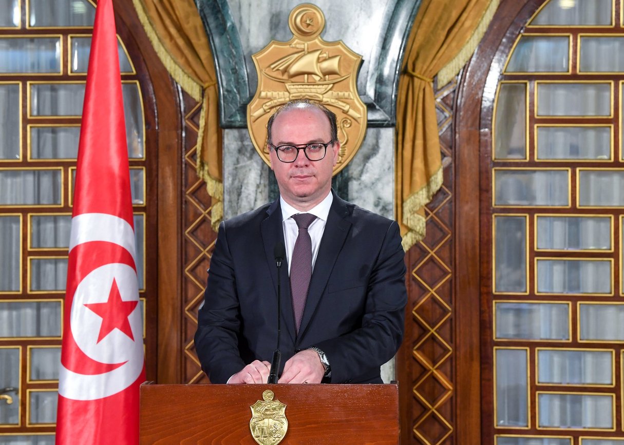 Elyes Fakhfakh remet la composition du gouvernement, le 19 février 2020. © Présidence tunisienne