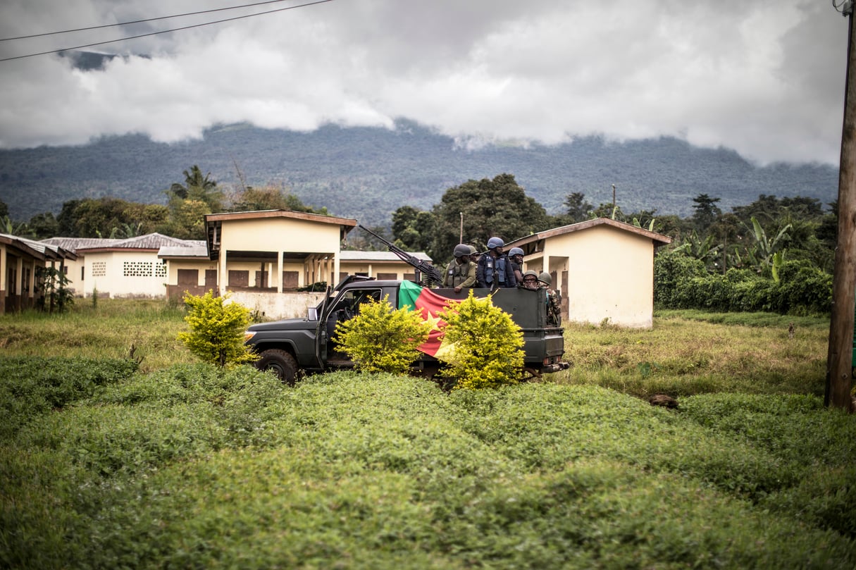 Un bureau de vote à Lysoka, près de Buéa (Sud-Ouest), lors de l’élection présidentielle du 7 octobre 2018. © MARCO LONGARI/AFP