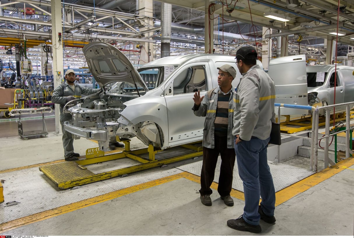 Production line in the Renault-Dacia-Nissan Tanger plant. Tanger, MOROCCO-10/03/2016. /MEIGNEUX_meigneuxE032/Credit:ROMUALD MEIGNEUX/SIPA/1603131754 &copy; ROMUALD MEIGNEUX/SIPA