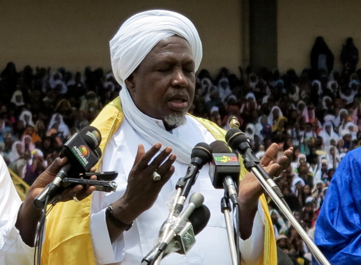 L’imam Dicko, lors d’un rassemblement du Haut conseil islamique  Bamako, en 2012 (archives). © REUTERS/Adama Diarra