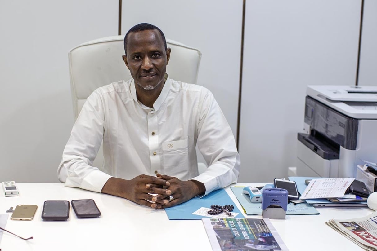 L’homme d’affaires gabonais d’origine malienne Seydou Kane dans son bureau de Libreville, le 5 mai 2020. © Desirey Minkoh/Afrikimages Agency