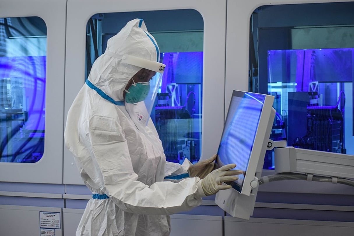 Laboratoire de l’Institut de recherche médicale du Kenya (KEMRI) à Busia, à la frontière avec l’Ouganda, le 14 mai. © Brian ONGORO / AFP