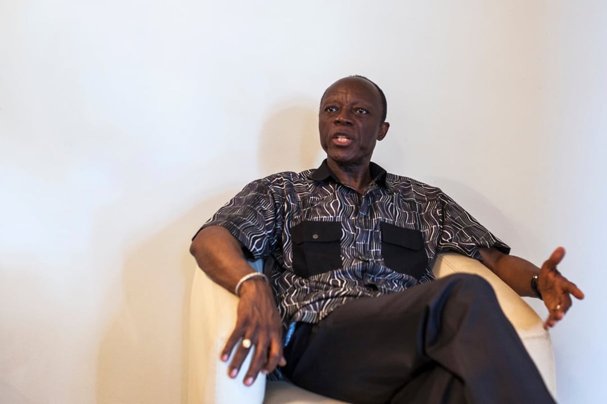 Jean-Marie Michel Mokoko à son domicile de Brazzaville, en mars 2016. © EDUARDO SOTERAS / AFP)