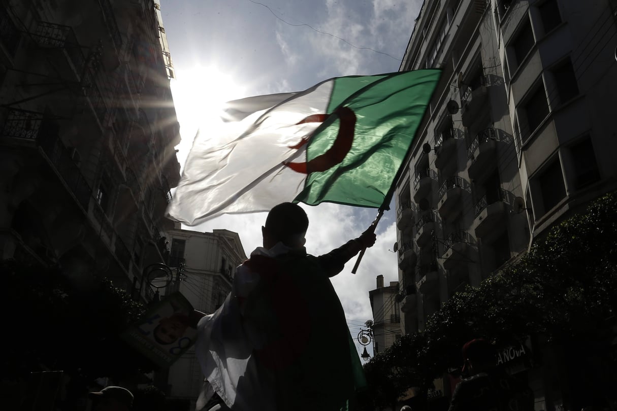 Lors d’une manifestation commémorant le premier anniversaire du Hirak, le 21 février 2020 à Alger. © Toufik Doudou/AP/SIPA